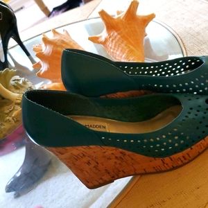 Steve Madden teal peep toe cork platforms